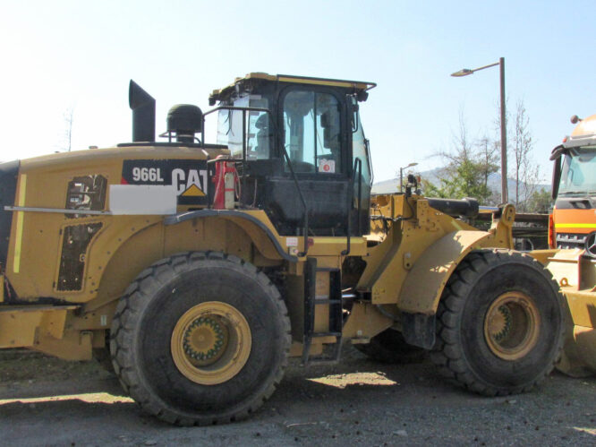 Caterpillar CAT 966L