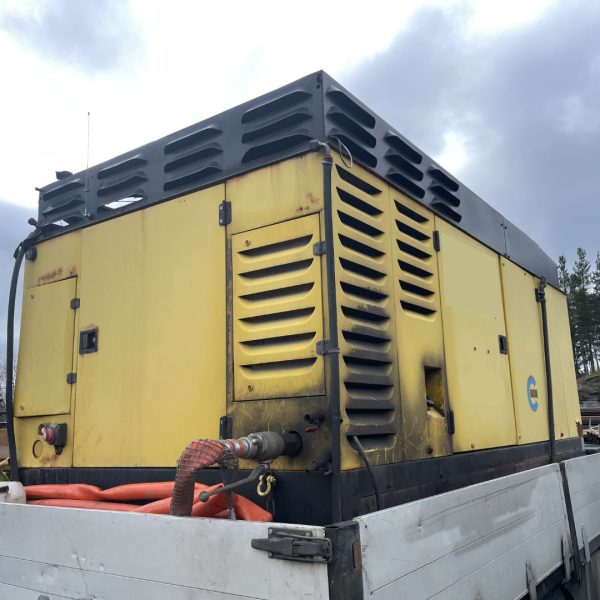 atlas copco xrvs 466 air compressor