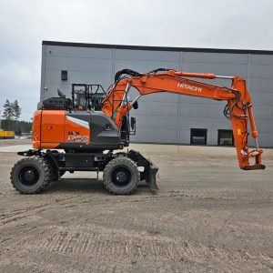 Hitachi-ZX135