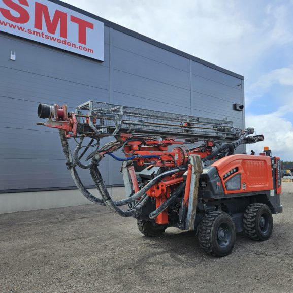 sandvik dc300ri drill rig