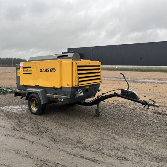 Atlas Copco XAHS 186 Air Compressor
