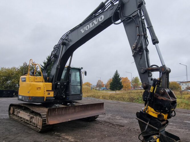 Volvo ECR235DL