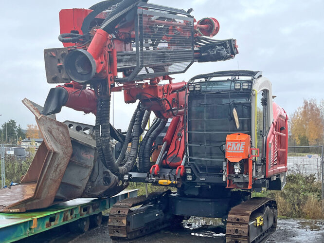 Sandvik Ranger DX800i, Drill rig