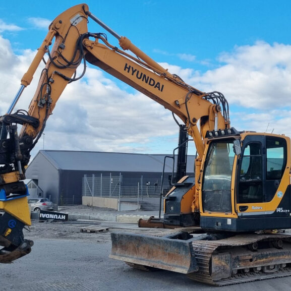 Hyundai LC145-9 Excavator
