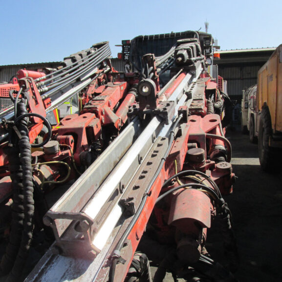 SANDVIK DD321, 2 boom drill rig