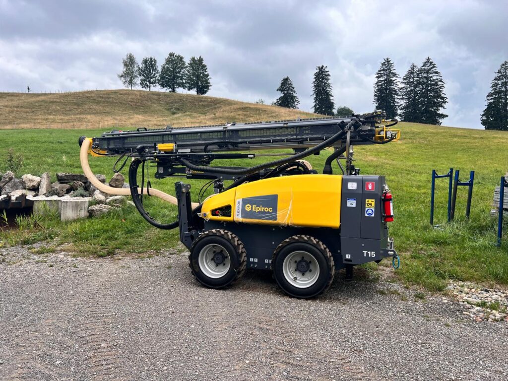 Epiroc FlexiROC T15R