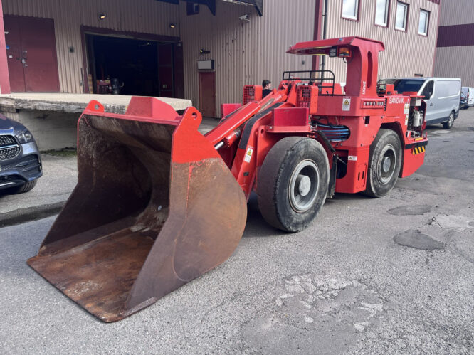 Sandvik Toro LH202 Underground loader